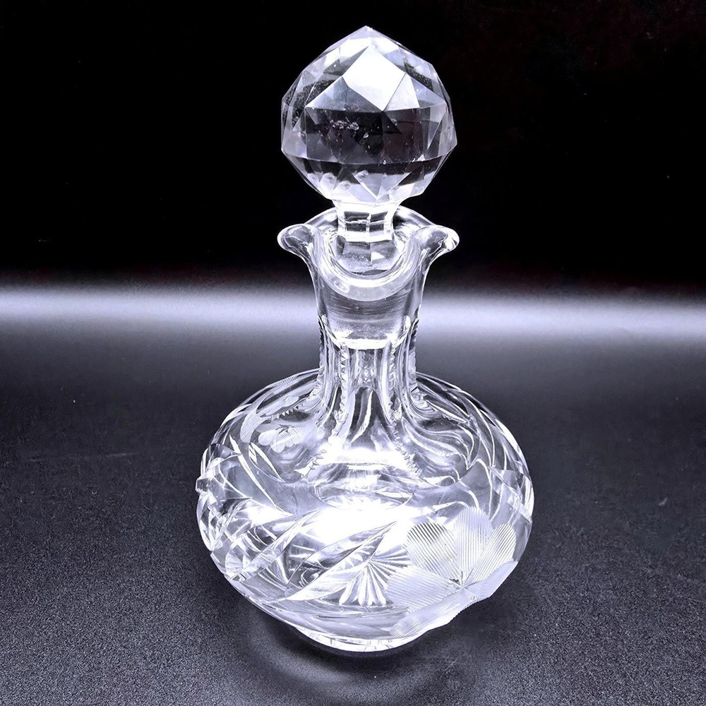 Vintage Cut Crystal Perfume Decanter Etched Floral Design Faceted Stopper 5.75" - Picture 6 of 11